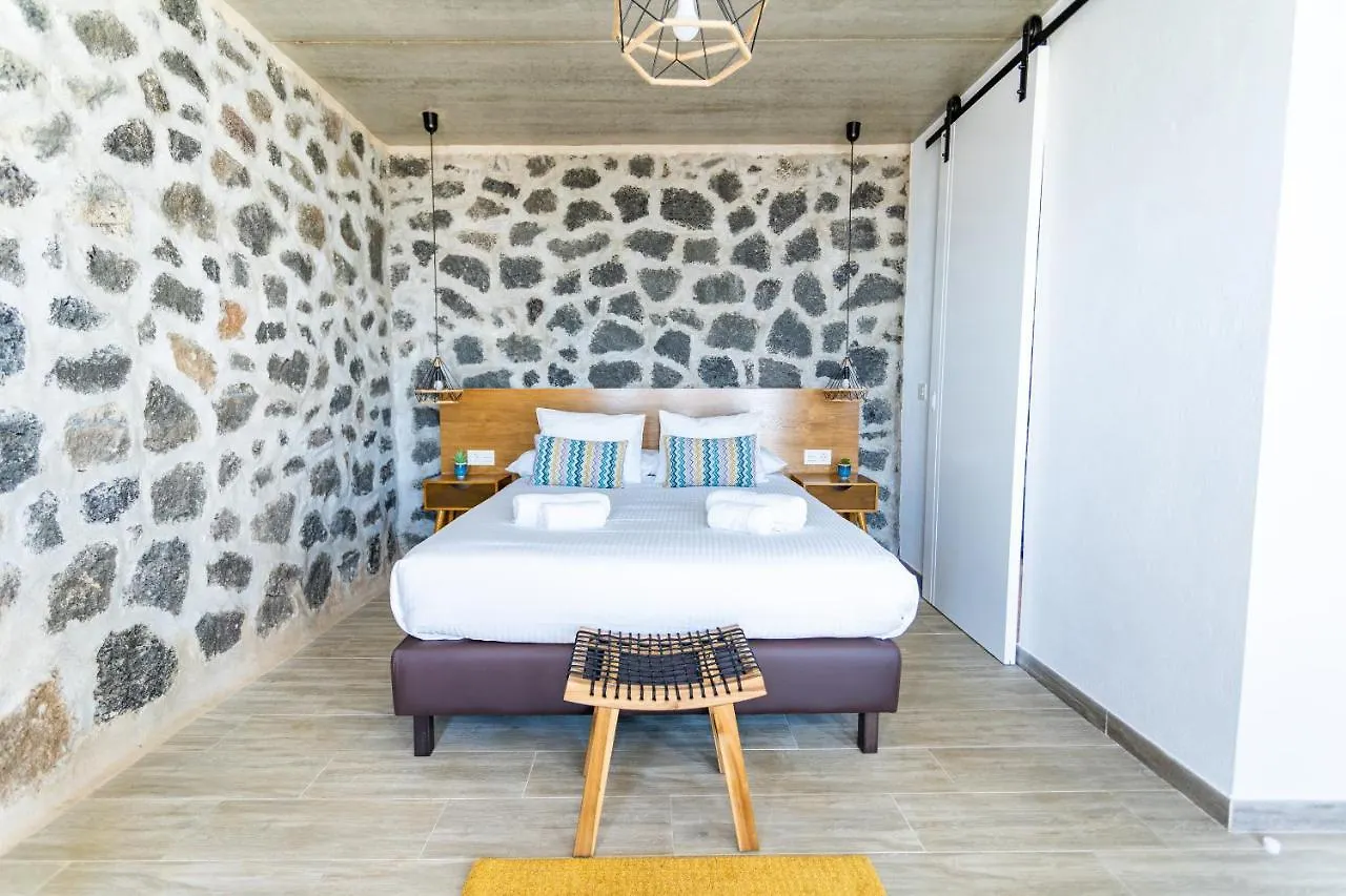 فندق مبيت وإفطار La Asomada  Suites Bene Lanzarote